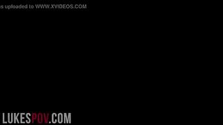 Татуированная тёлка сосёт своему мужику дома и в лесу и принимает сперму в рот